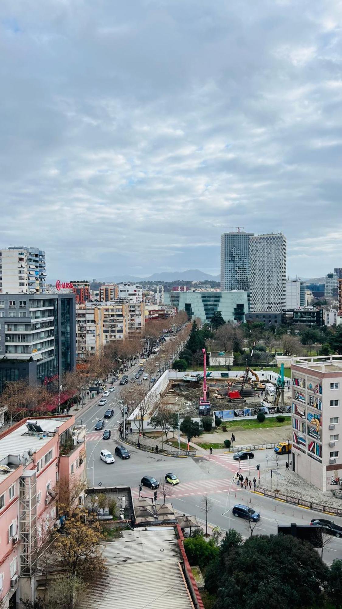 Tirana Gallery Apartment - City Center View Zewnętrze zdjęcie