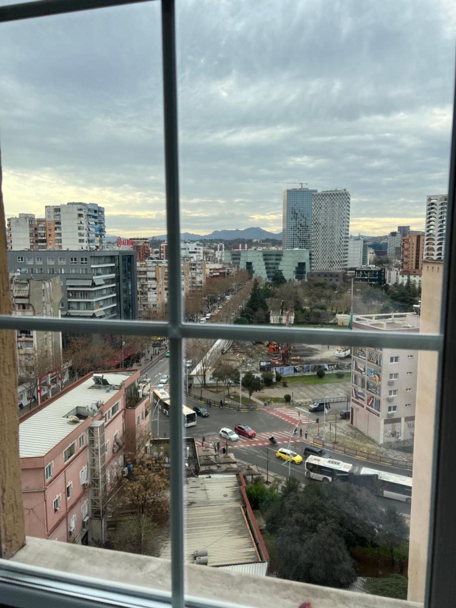 Tirana Gallery Apartment - City Center View Zewnętrze zdjęcie