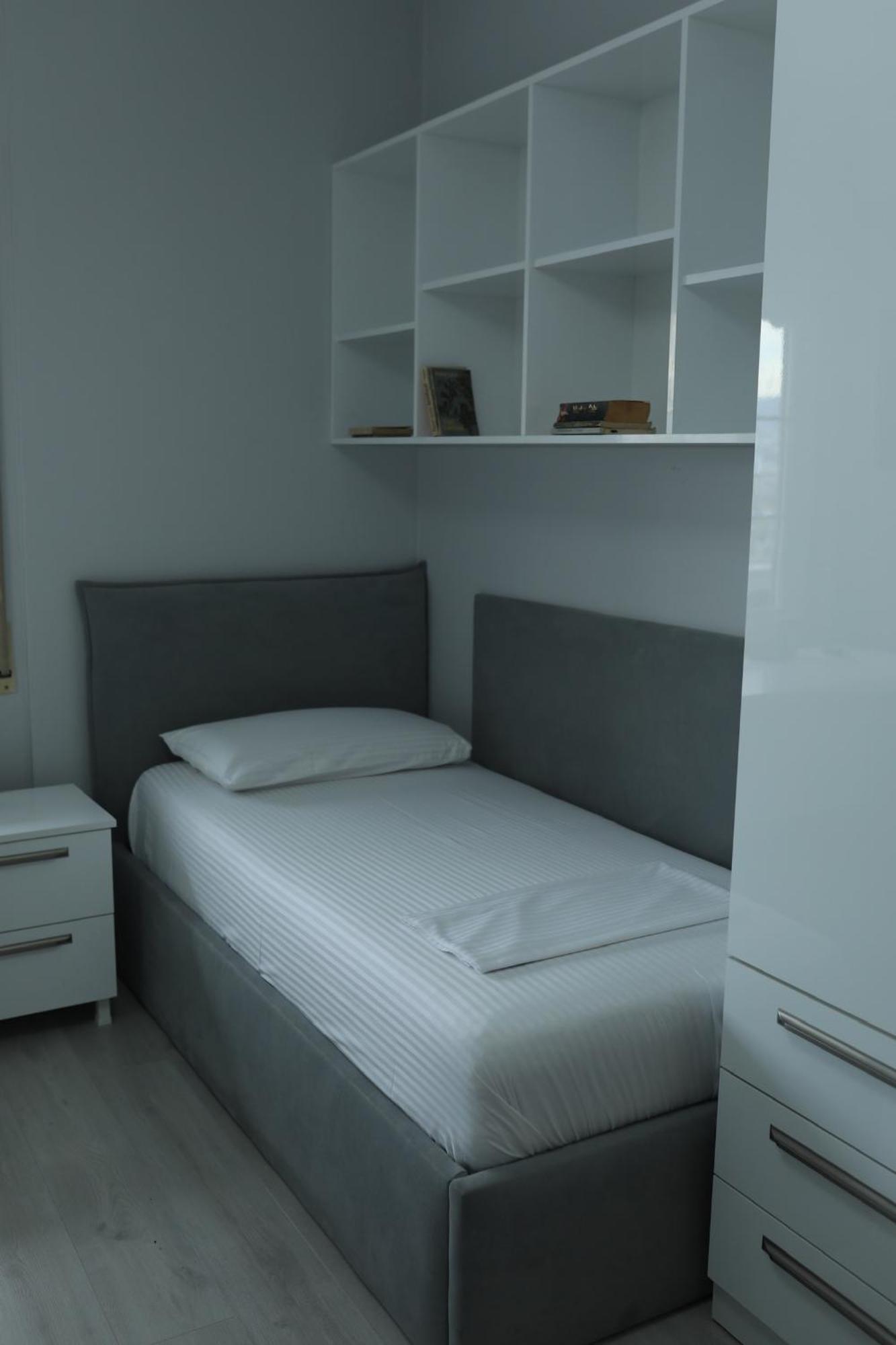 Tirana Gallery Apartment - City Center View Zewnętrze zdjęcie